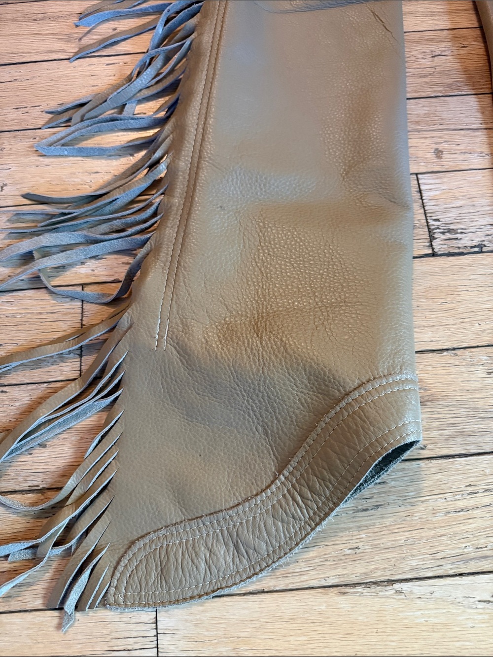 Tan Leather show Chaps - Picture 4 of 13
